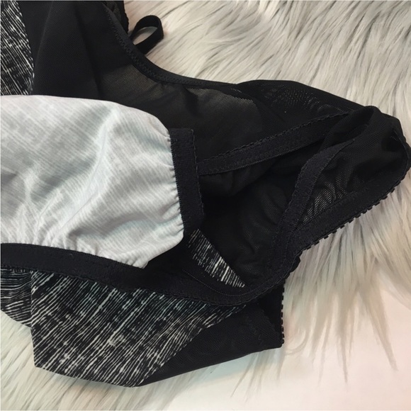 NWOT ANTHROPOLOGIE Fortnight Bodysuit Size Large - Picture 7 of 15